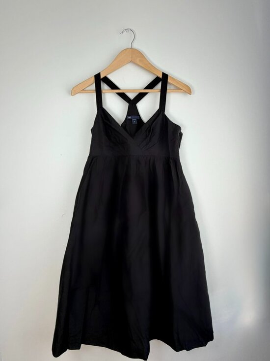 GAP Dresses & Skirts - GAP Cross Back Babydoll Silk Cotton Cocktail Dress Black Midi Women's - 6